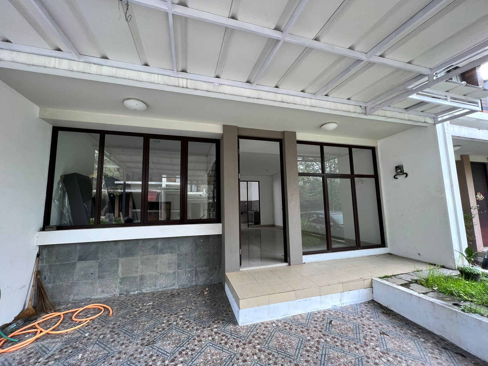 Rumah Dijual di Cluster Cosmo Lippo Cikarang